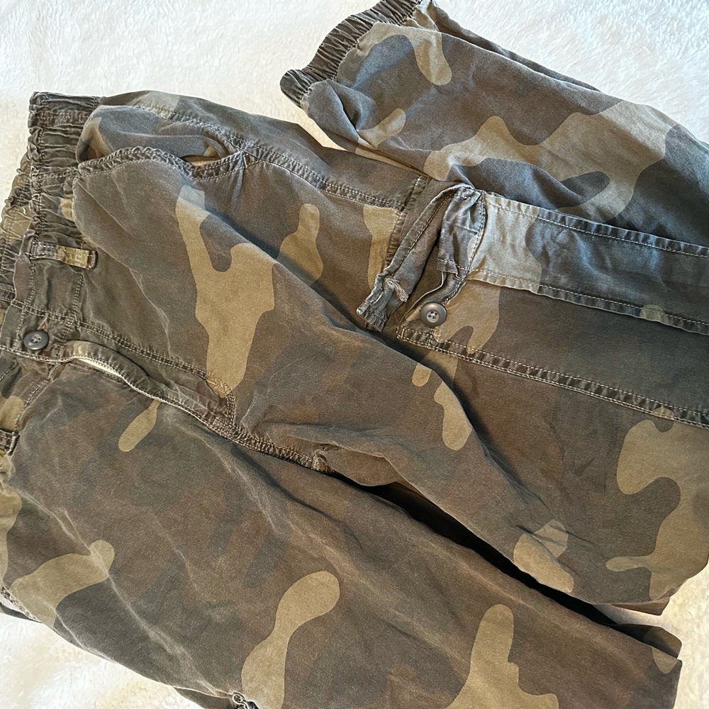 American eagle joggers